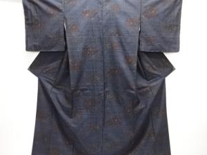 未使用品　草花模様織り出し本場泥大島紬着物